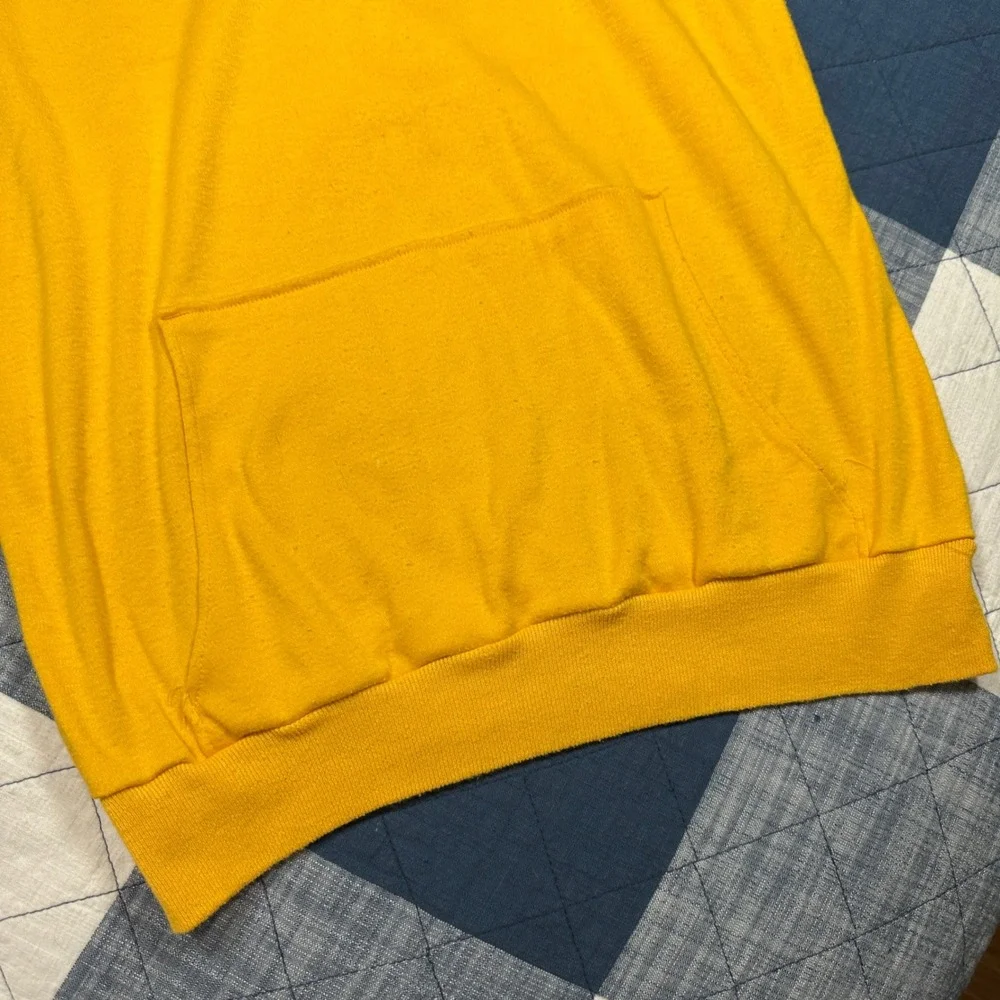 Vintage 80s Sleeveless Sweatshirt Vest Yellow Blue V-Neck Kangaroo Pocket Mens L